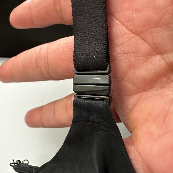 Calvin Klein Bra 36D Wire Free Demi 2 Way Convertible Straps Contour Cups Black - Picture 9 of 9